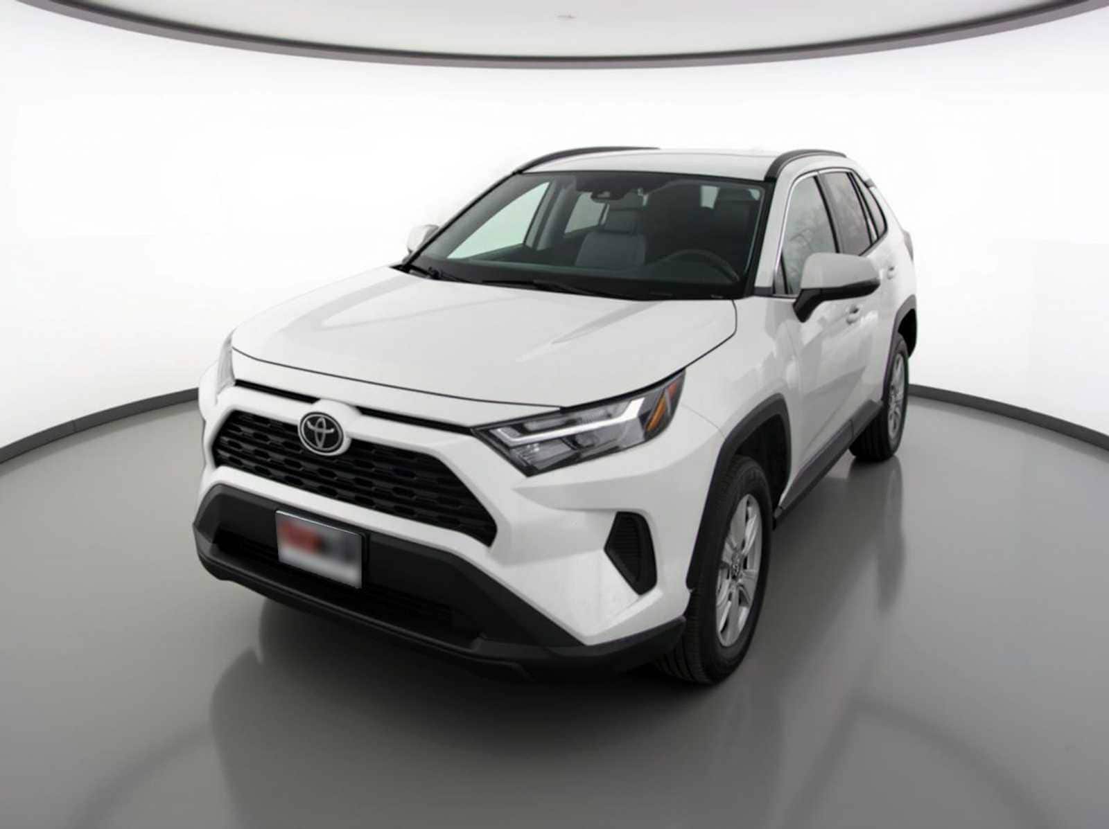 2024 Toyota RAV4 XLE's photo