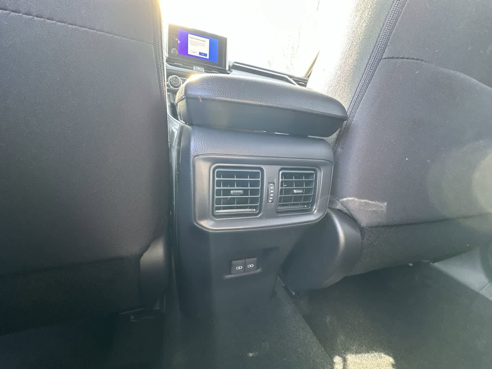 Thumbnail: 2025 Toyota RAV4 - 33