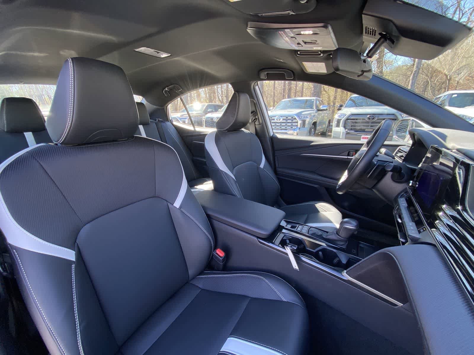 Thumbnail: 2025 Toyota Camry - 24