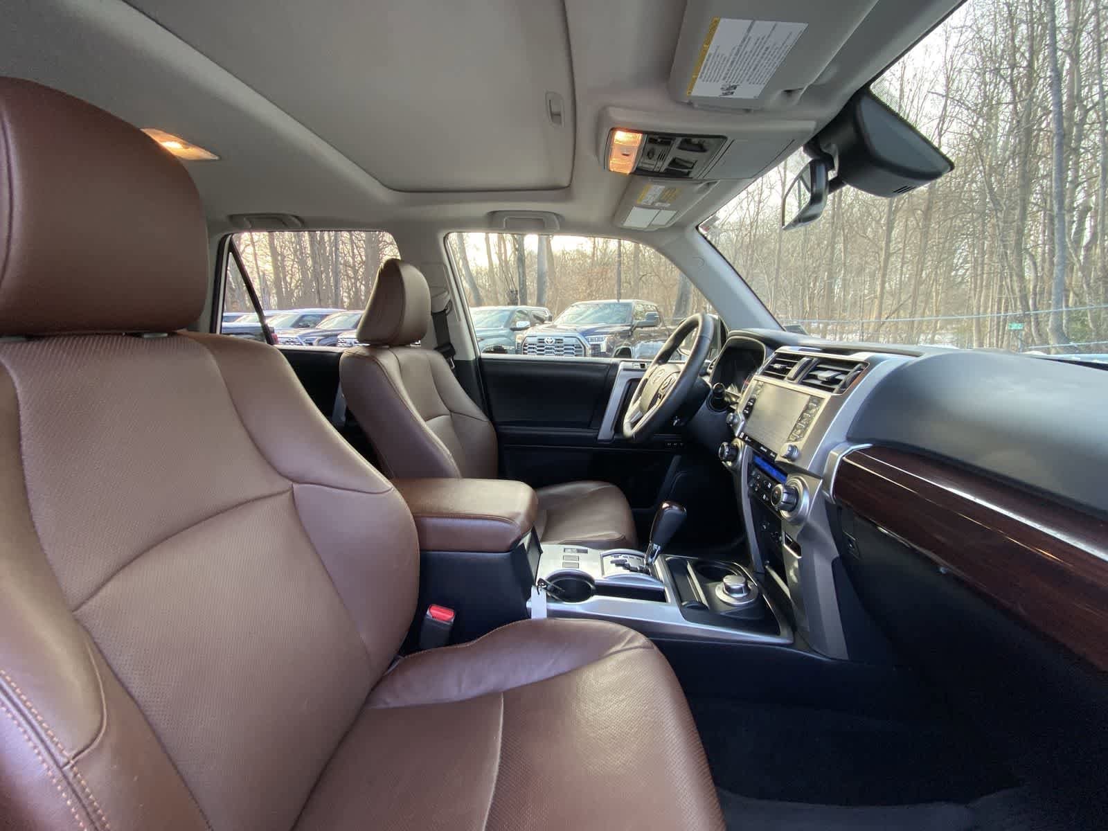 Thumbnail: 2022 Toyota 4Runner - 27