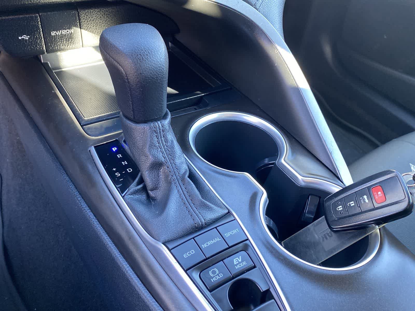 Thumbnail: 2021 Toyota Camry - 31