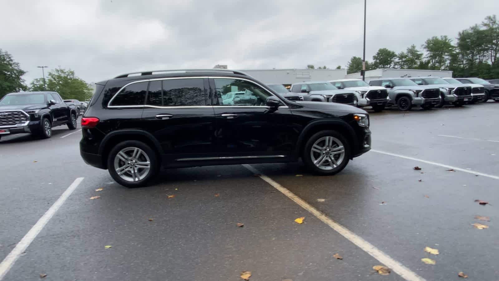 Thumbnail: 2021 Mercedes-Benz GLB - 9