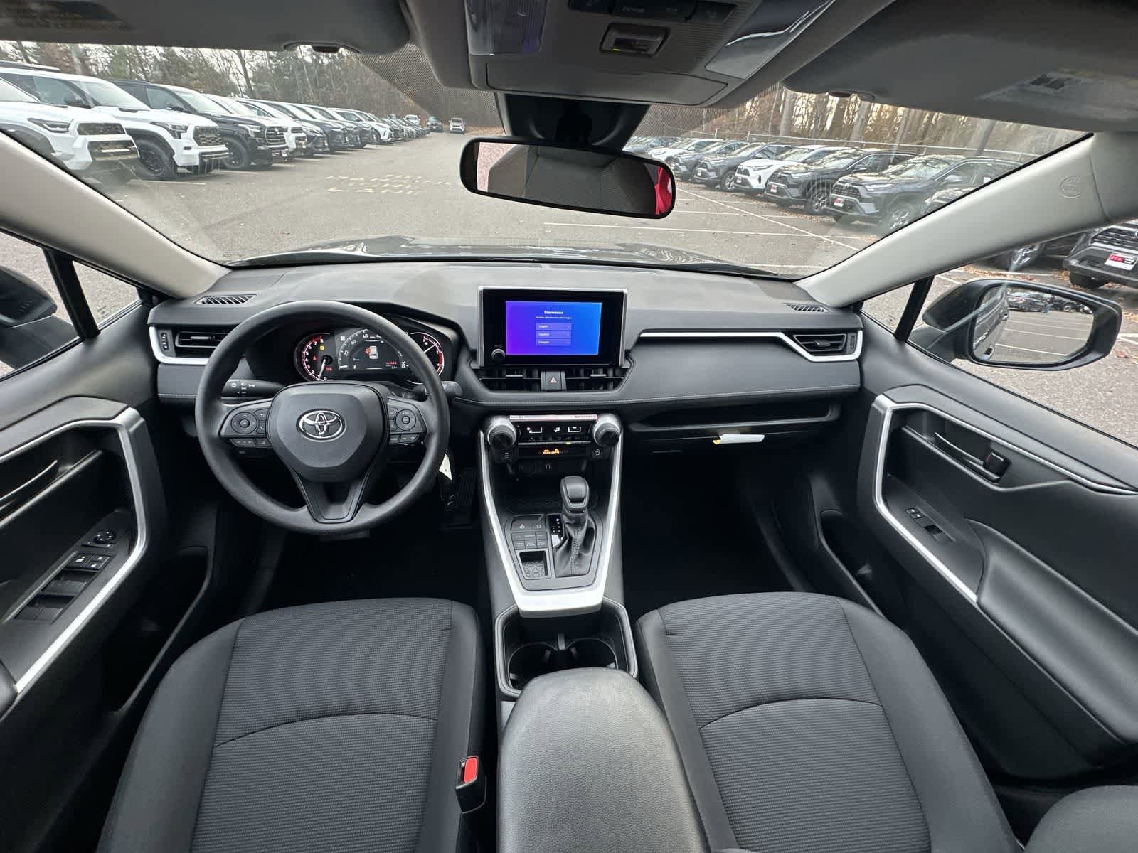 Thumbnail: 2025 Toyota RAV4 - 34