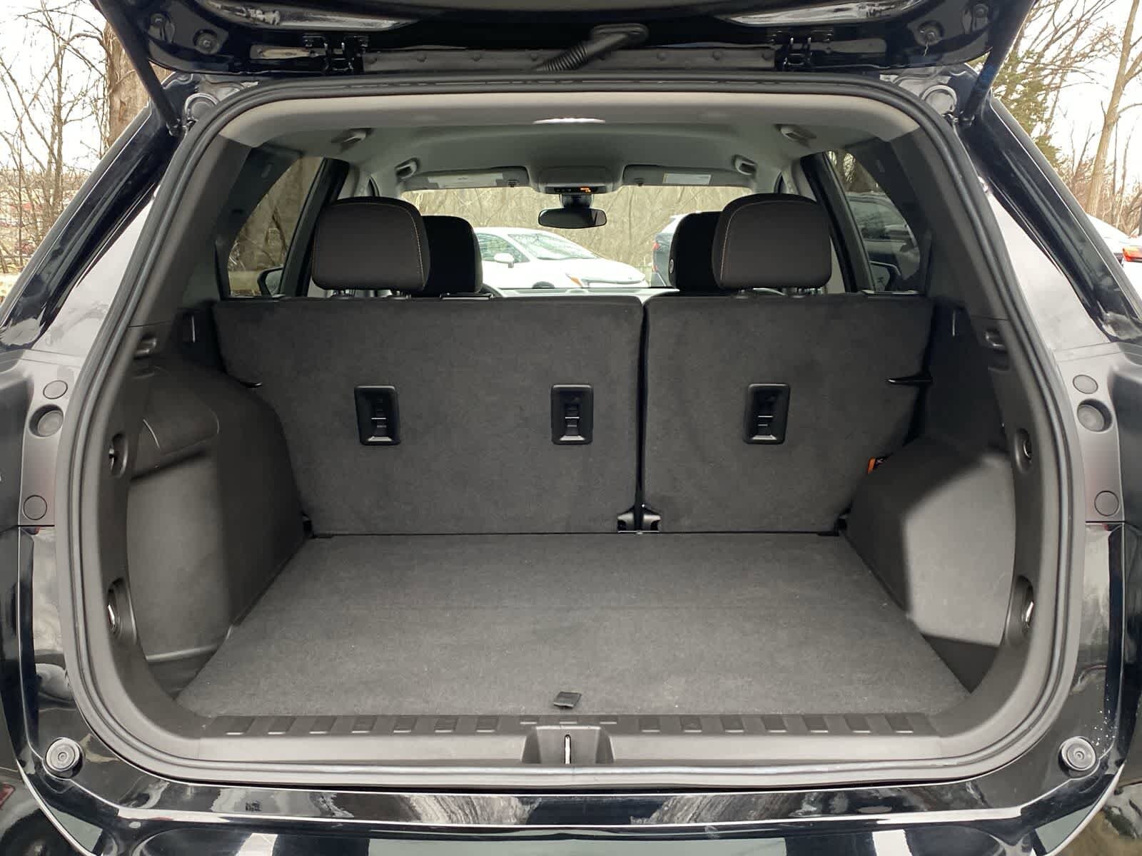 Thumbnail: 2022 Chevrolet Equinox - 15