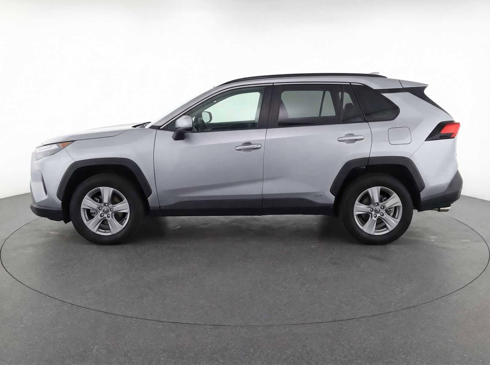 Thumbnail: 2025 Toyota RAV4 - 7