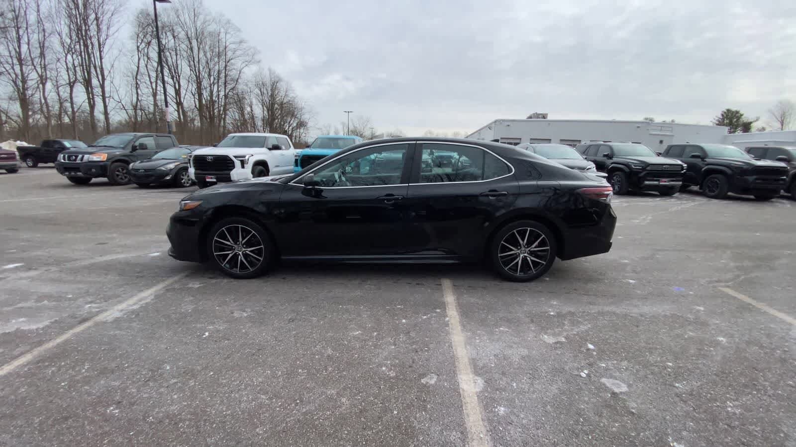 Thumbnail: 2023 Toyota Camry - 8