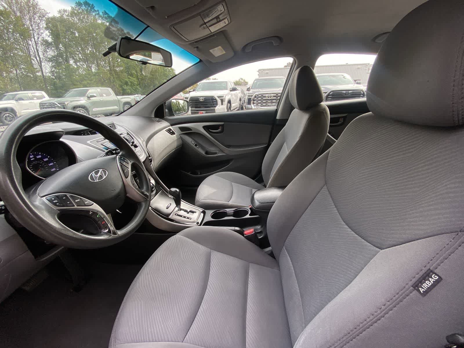 Thumbnail: 2013 Hyundai Elantra - 16