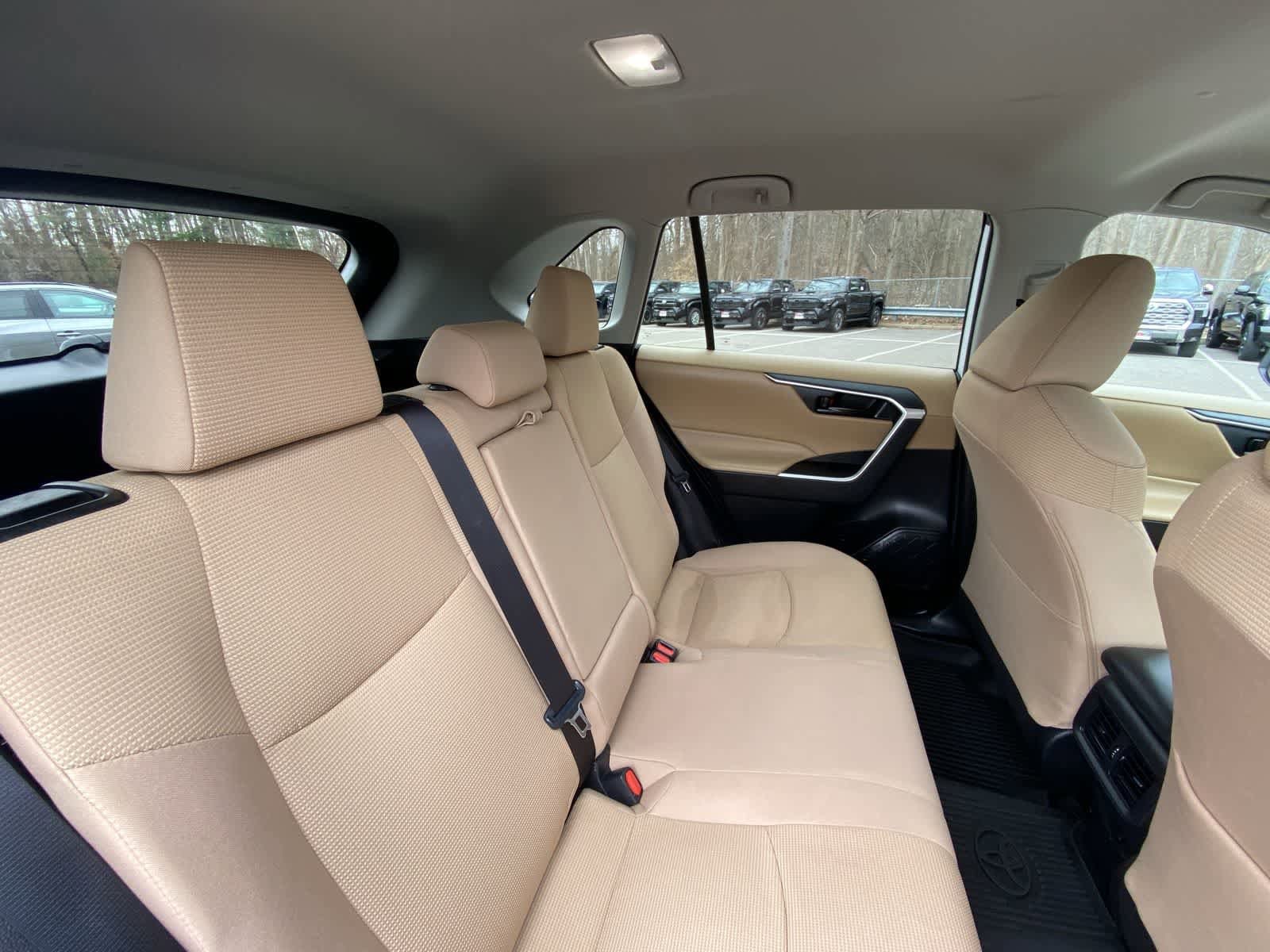 Thumbnail: 2023 Toyota RAV4 - 23