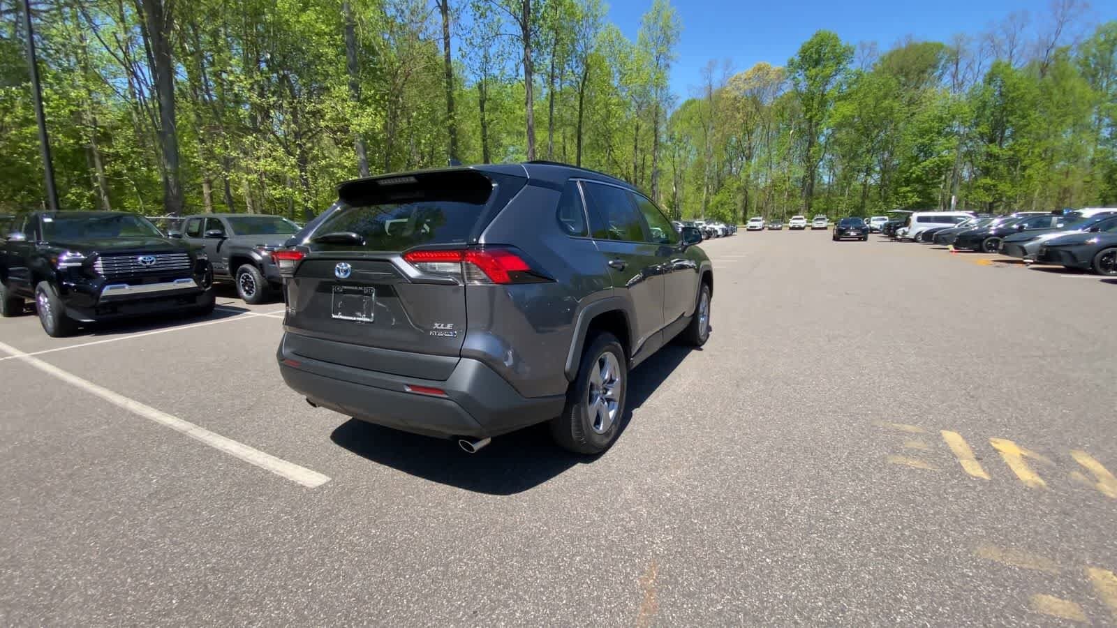 Thumbnail: 2024 Toyota RAV4 - 9