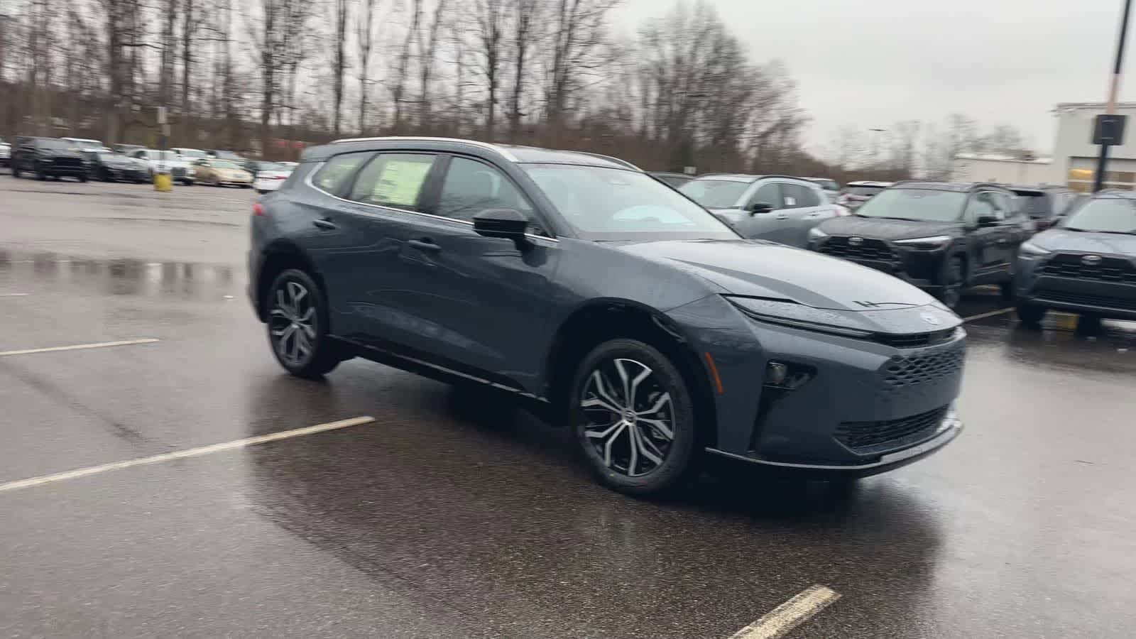 Thumbnail: 2026 Toyota Crown Signia - 2