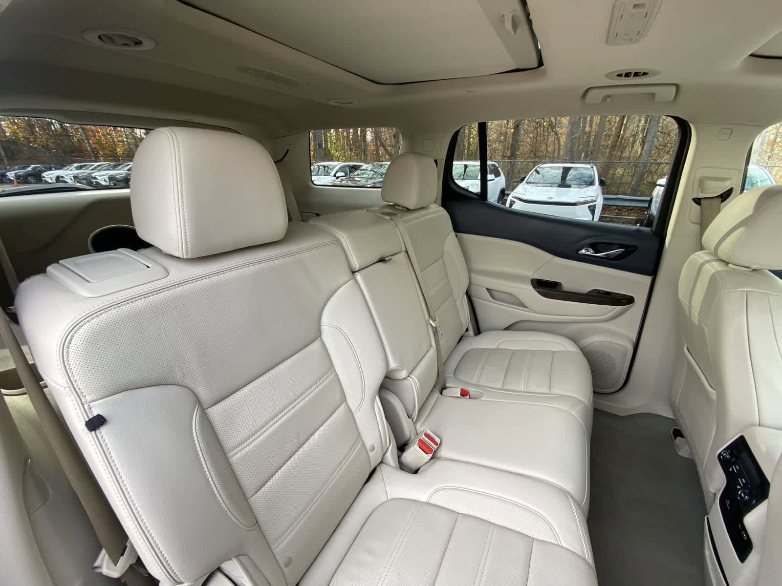 Thumbnail: 2020 GMC Acadia - 31