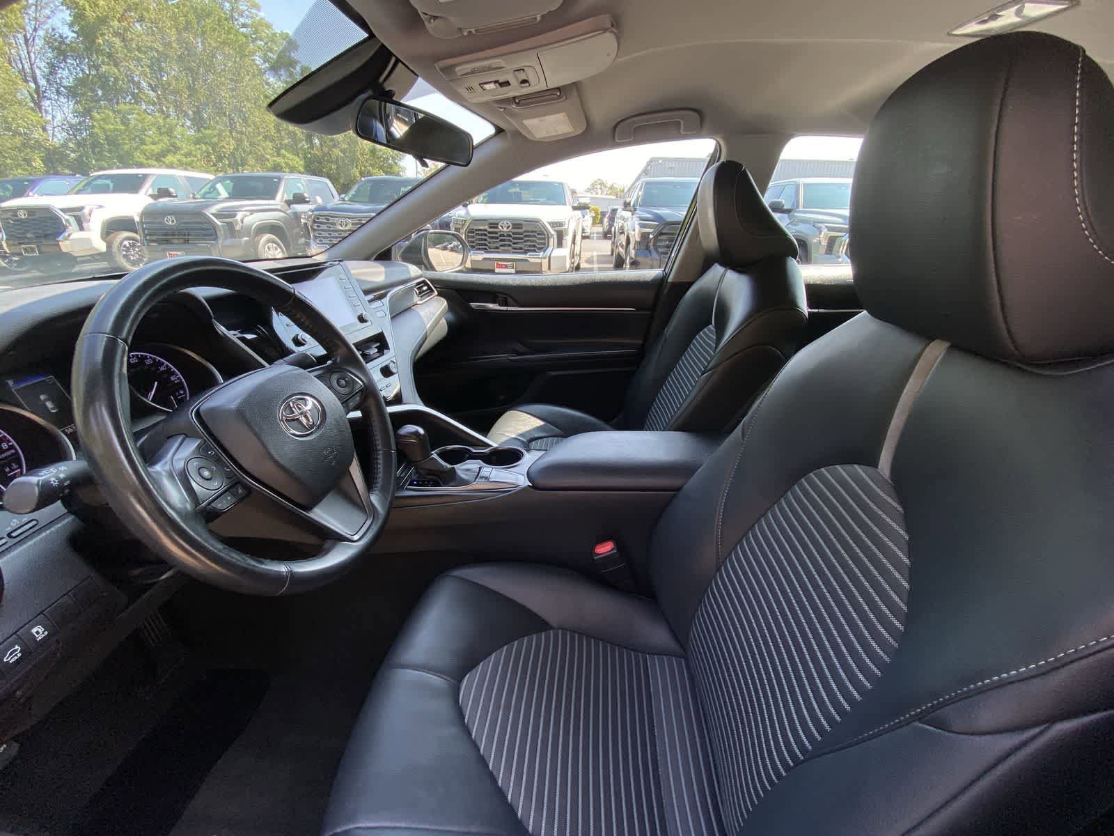 Thumbnail: 2023 Toyota Camry - 16