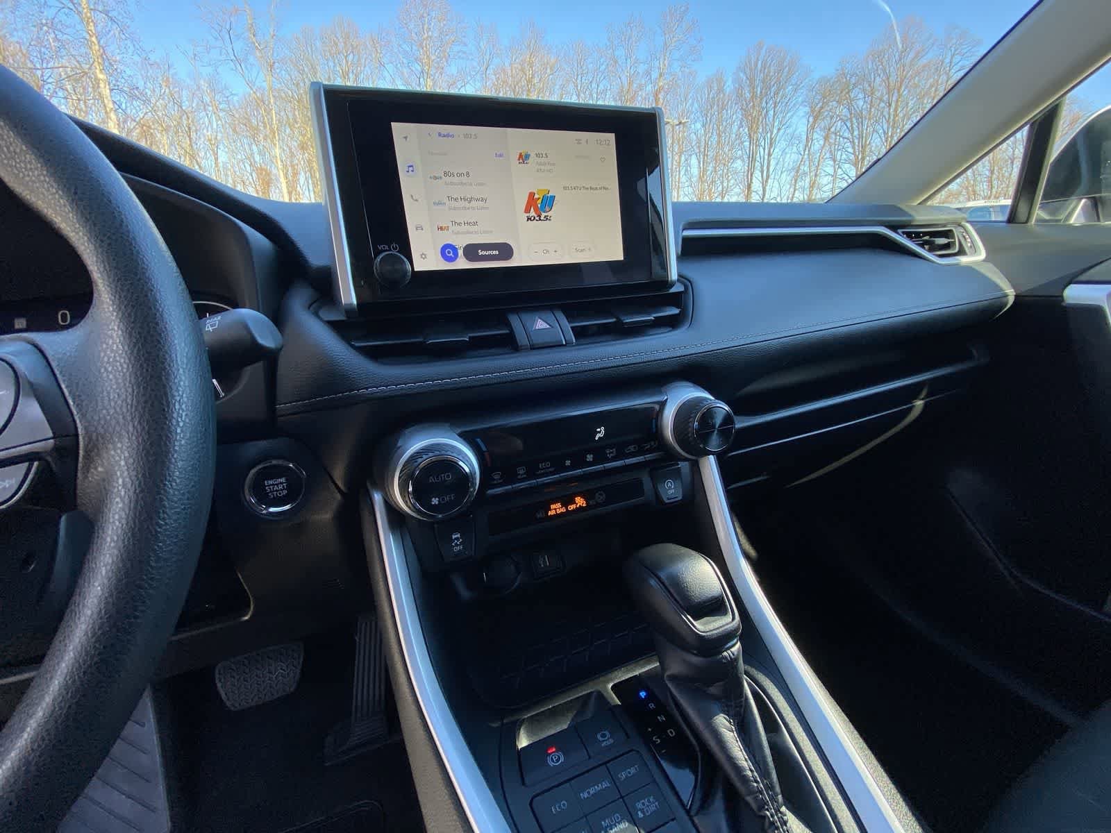 Thumbnail: 2024 Toyota RAV4 - 27