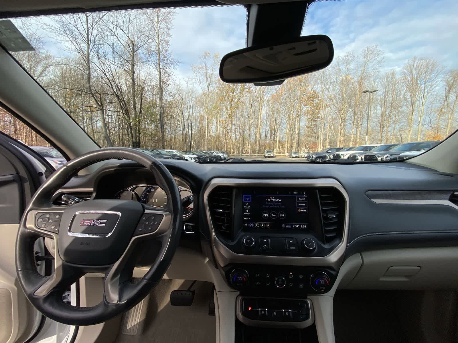 Thumbnail: 2020 GMC Acadia - 26