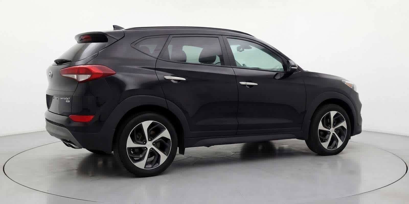 Thumbnail: 2016 Hyundai Tucson - 5