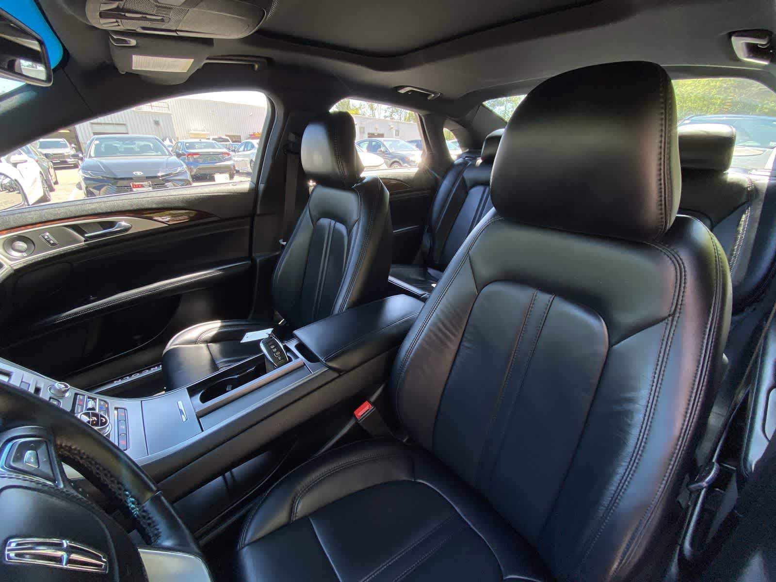 Thumbnail: 2019 Lincoln MKZ - 18