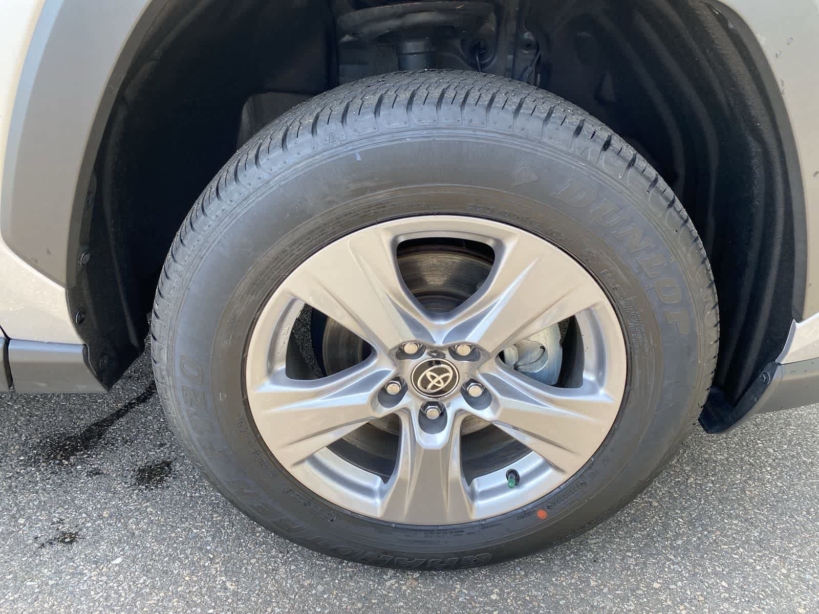 Thumbnail: 2025 Toyota RAV4 - 17