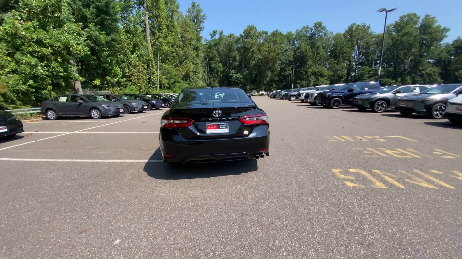 Thumbnail: 2022 Toyota Camry - 7