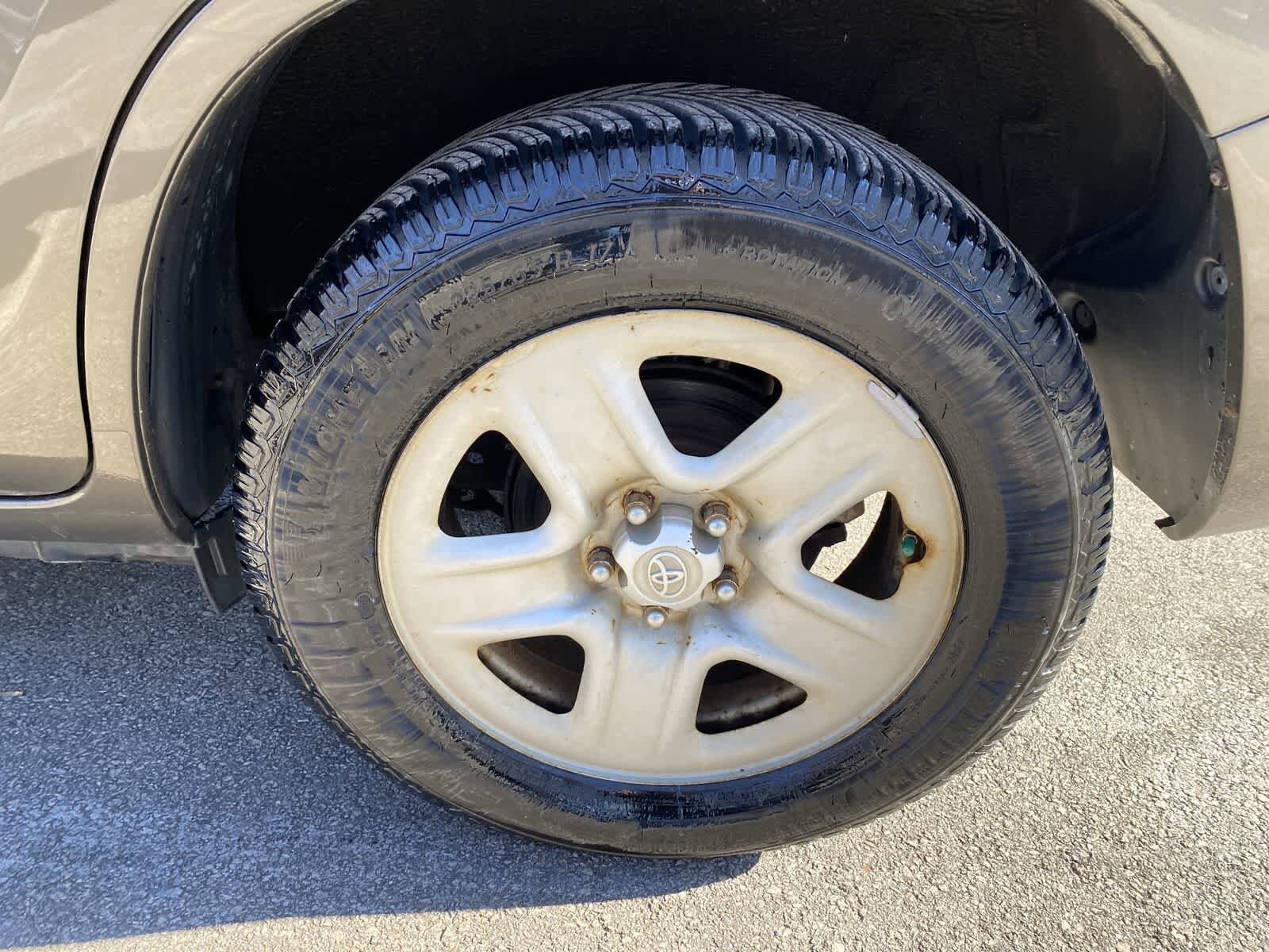 Thumbnail: 2011 Toyota RAV4 - 12