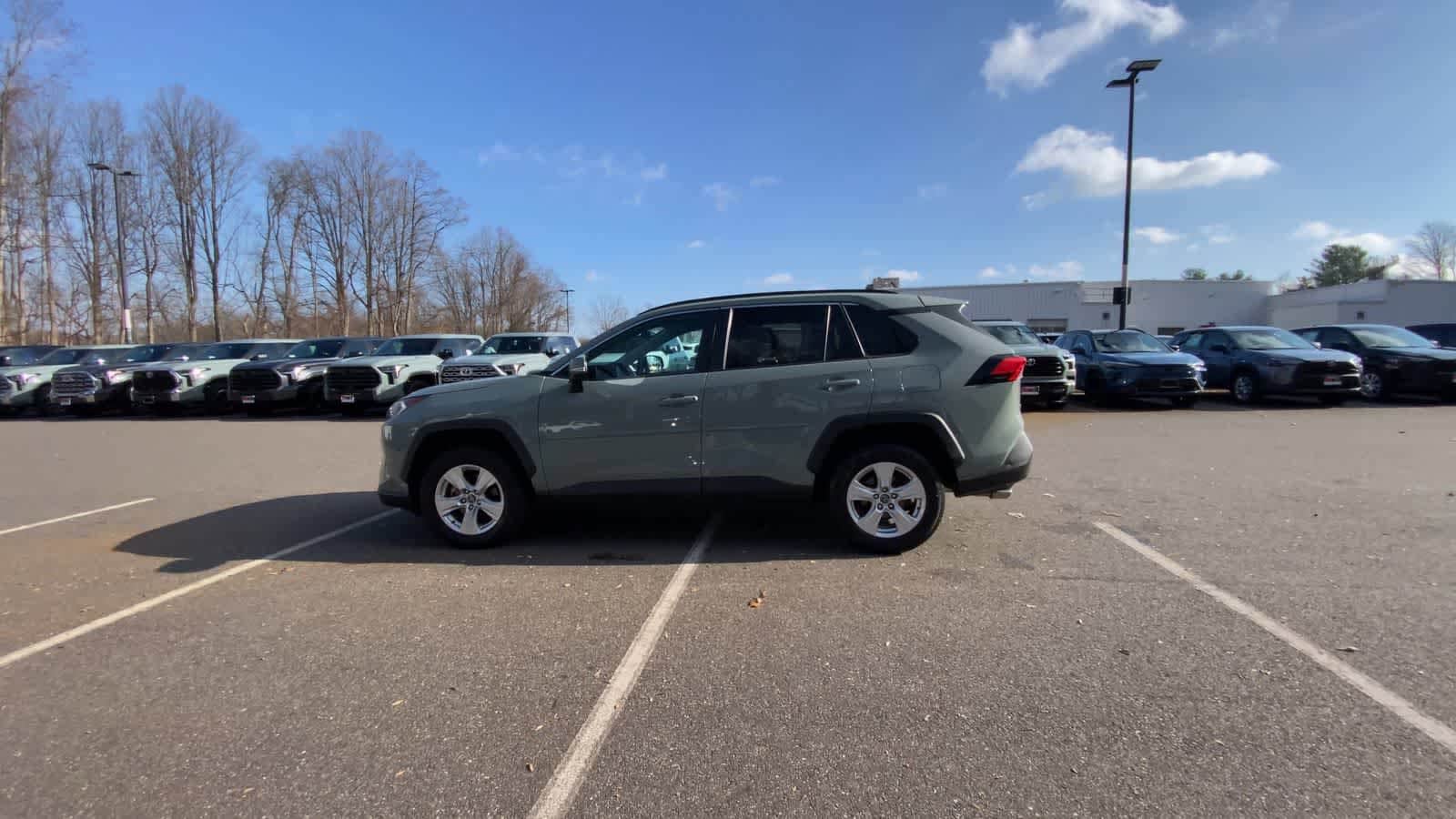 Thumbnail: 2021 Toyota RAV4 - 5