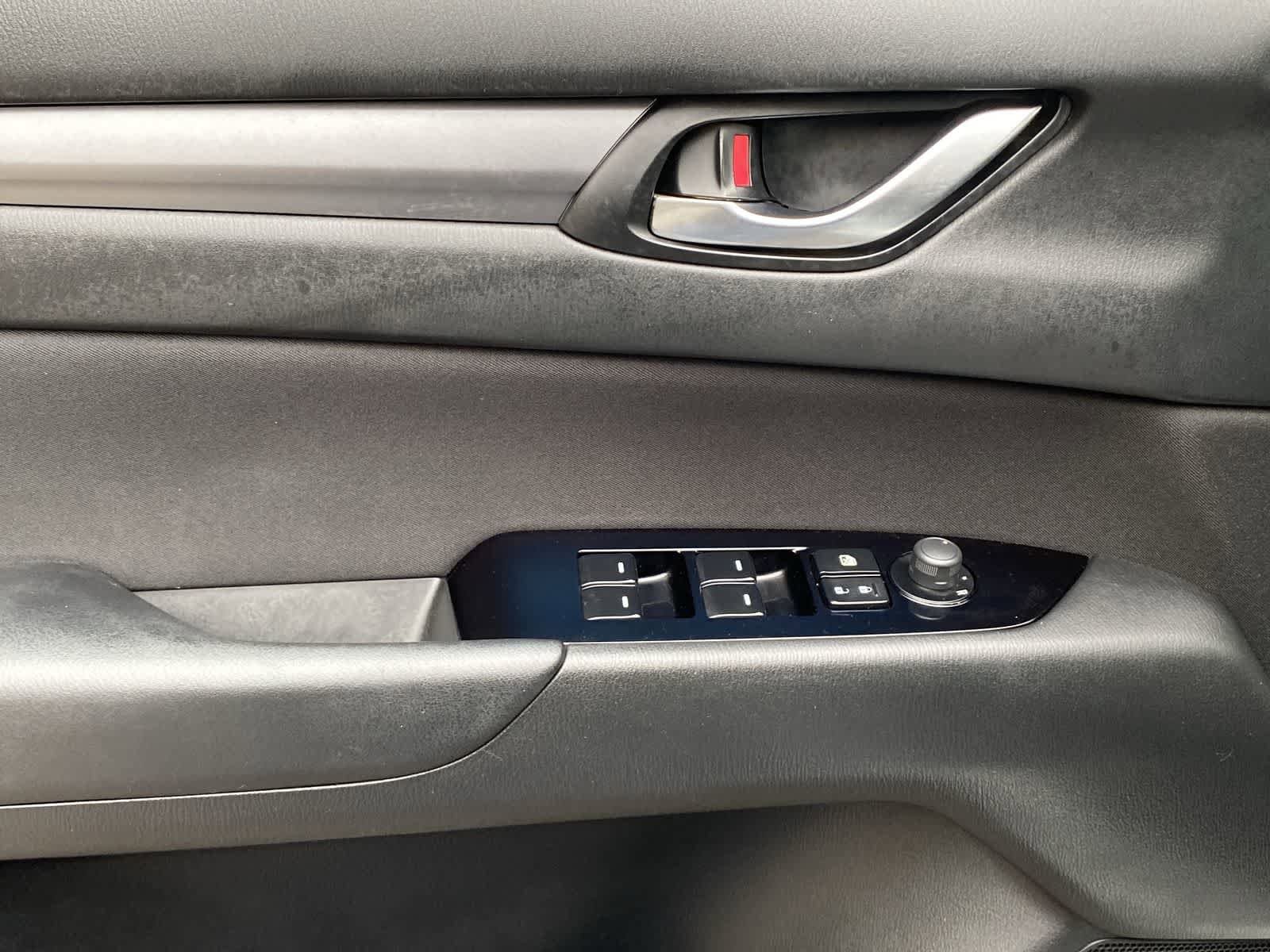 Thumbnail: 2018 Mazda CX-5 - 15