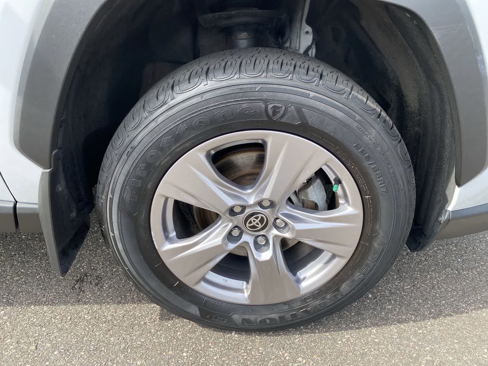 Thumbnail: 2022 Toyota RAV4 - 14