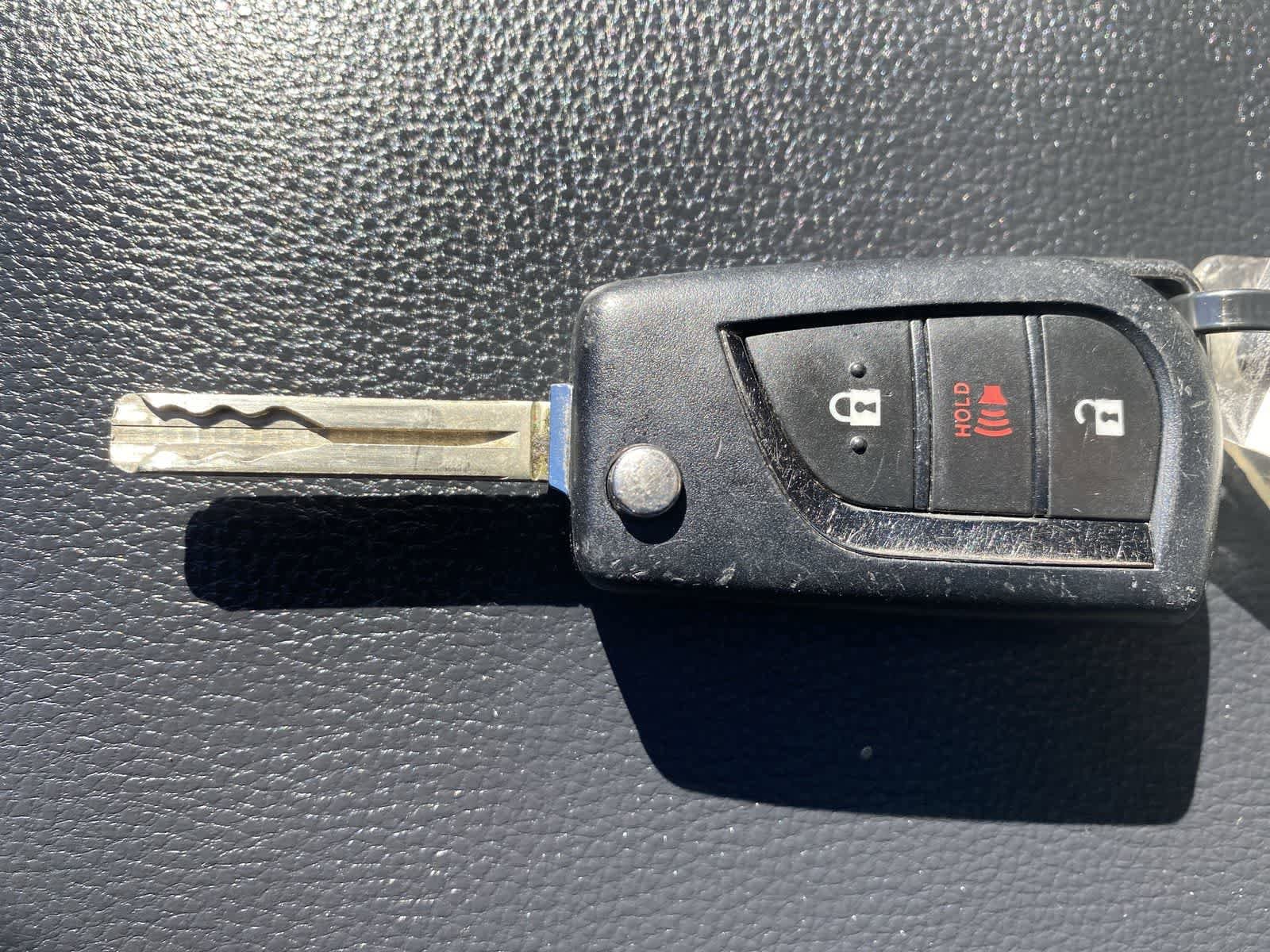 Thumbnail: 2023 Toyota RAV4 - 38