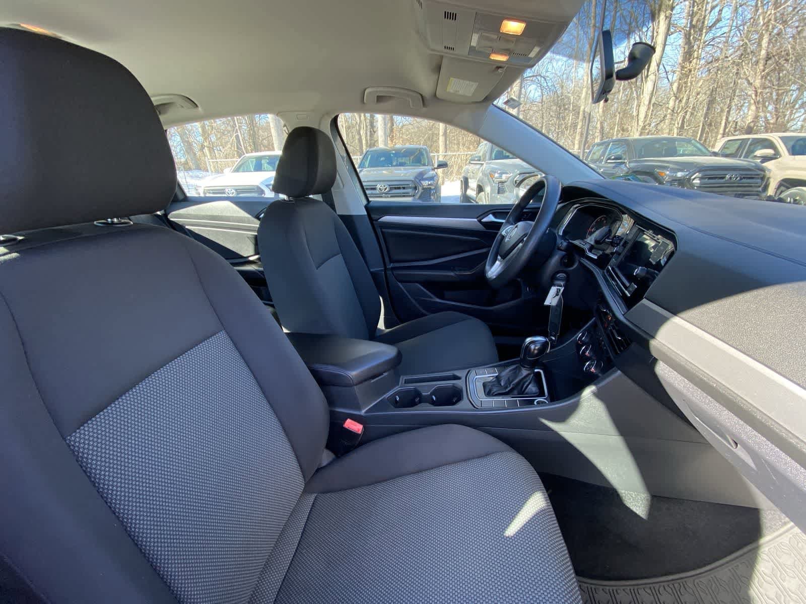 Thumbnail: 2019 Volkswagen Jetta - 29