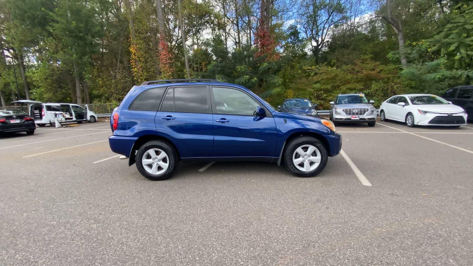 Thumbnail: 2004 Toyota RAV4 - 9