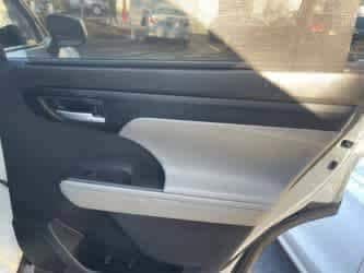 Thumbnail: 2021 Toyota Highlander - 20