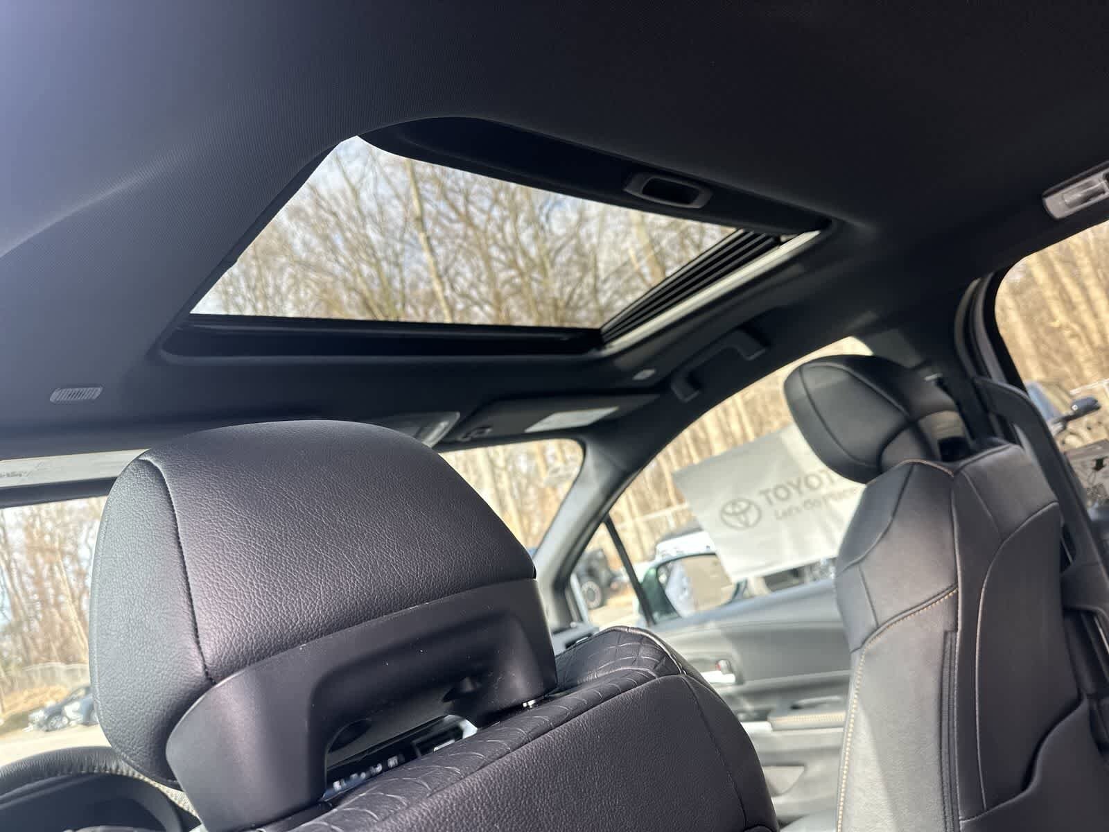 Thumbnail: 2026 Toyota Sienna - 38