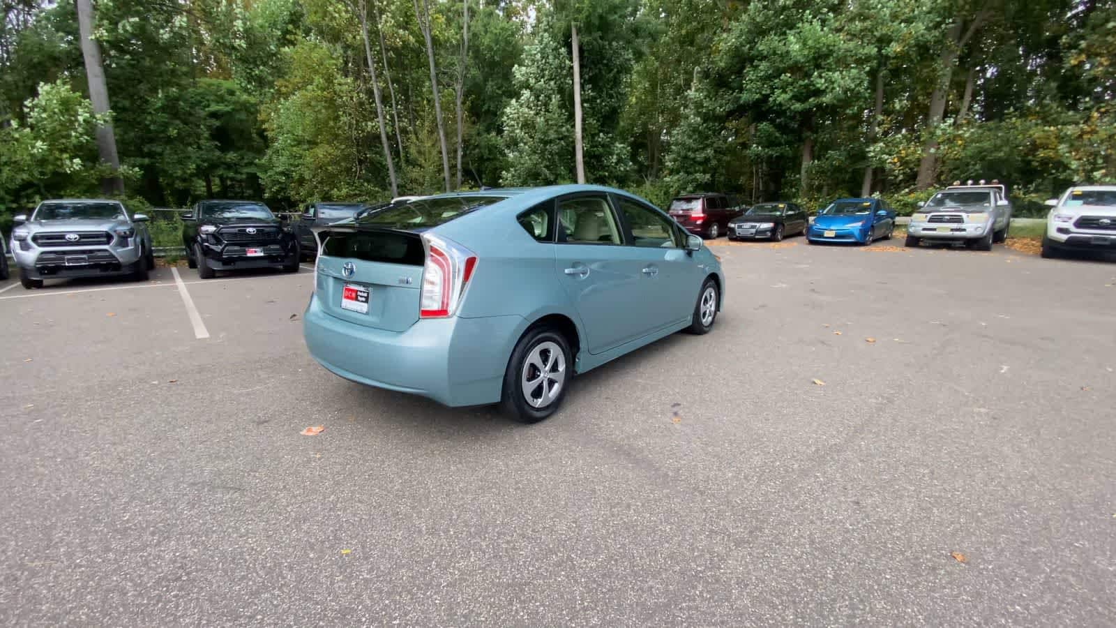 Thumbnail: 2014 Toyota Prius - 8