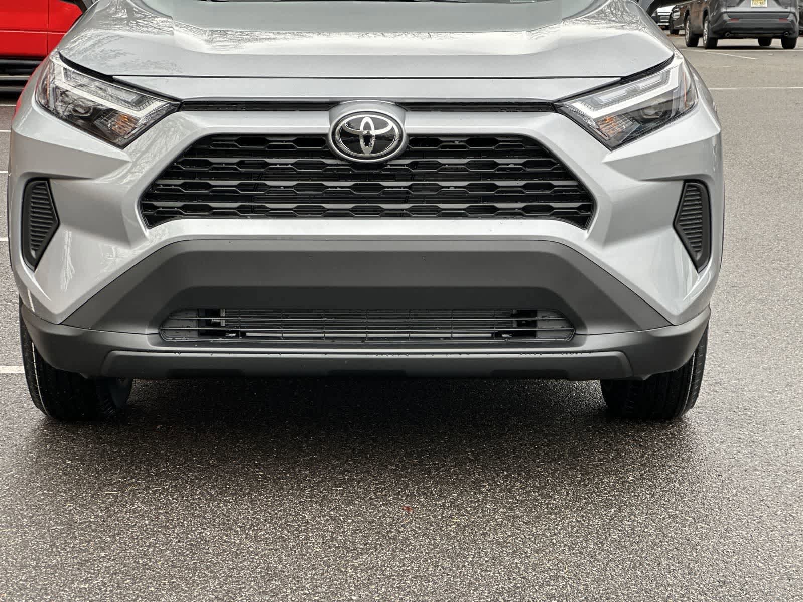 Thumbnail: 2025 Toyota RAV4 - 14