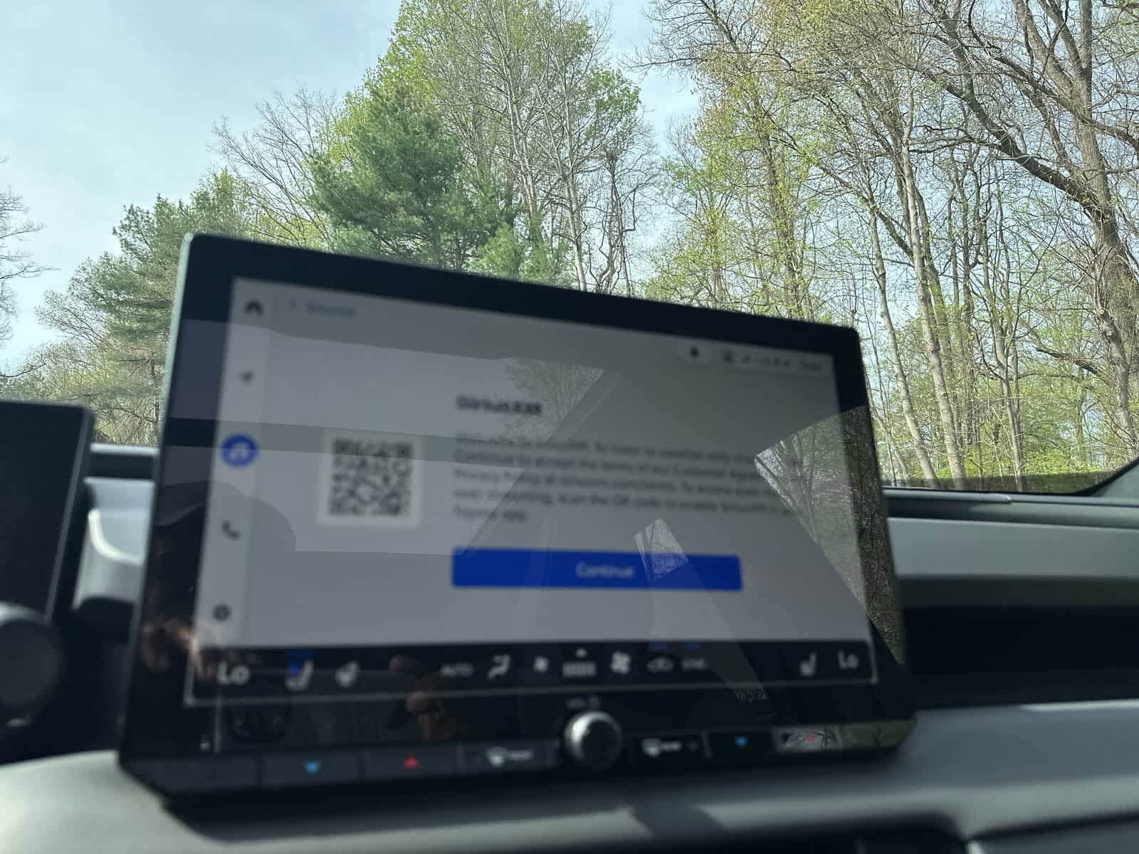 Thumbnail: 2026 Toyota RAV4 - 33