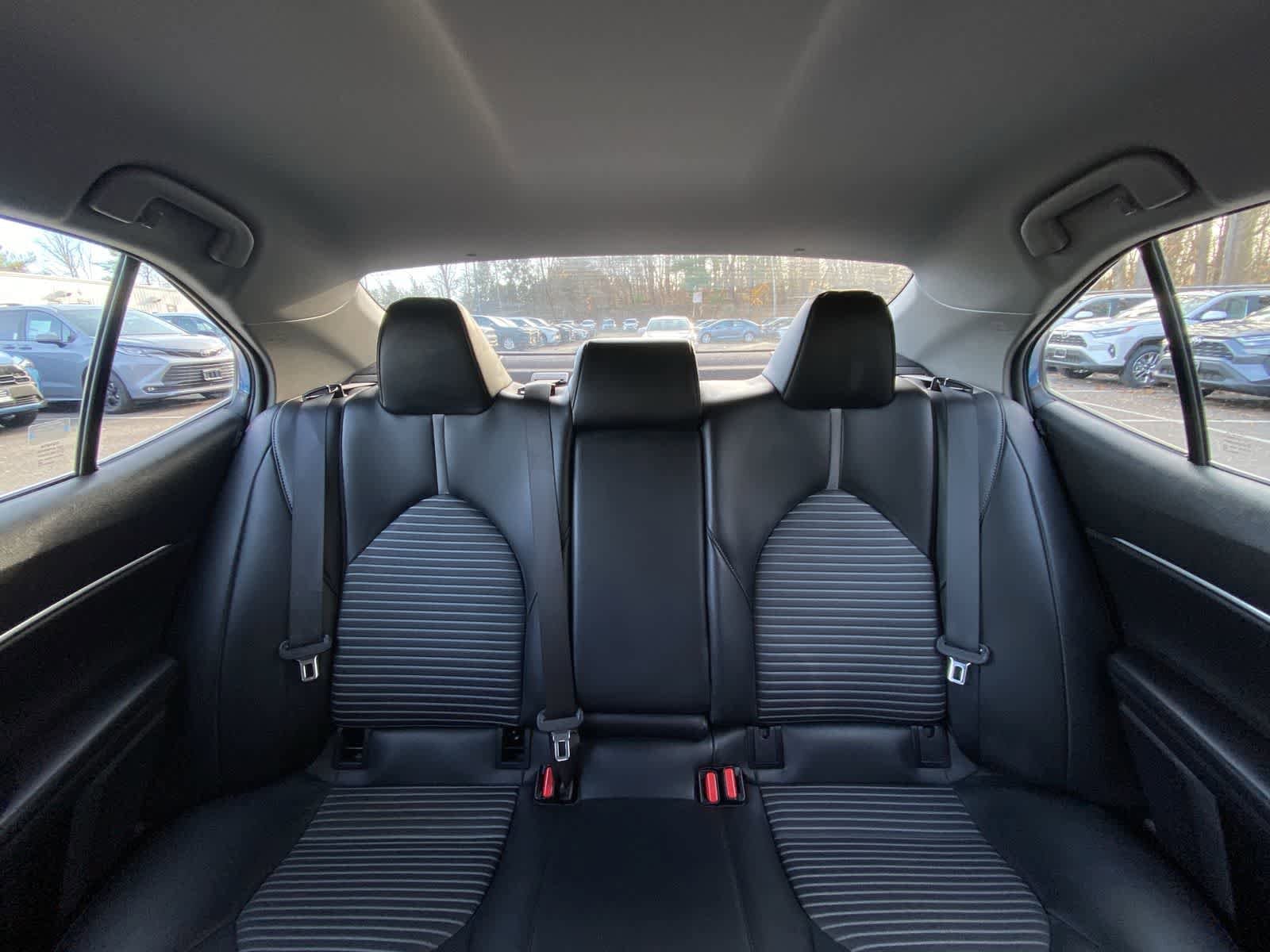 Thumbnail: 2023 Toyota Camry - 32