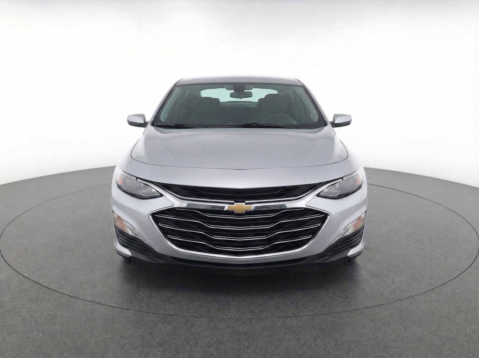 Thumbnail: 2024 Chevrolet Malibu - 2