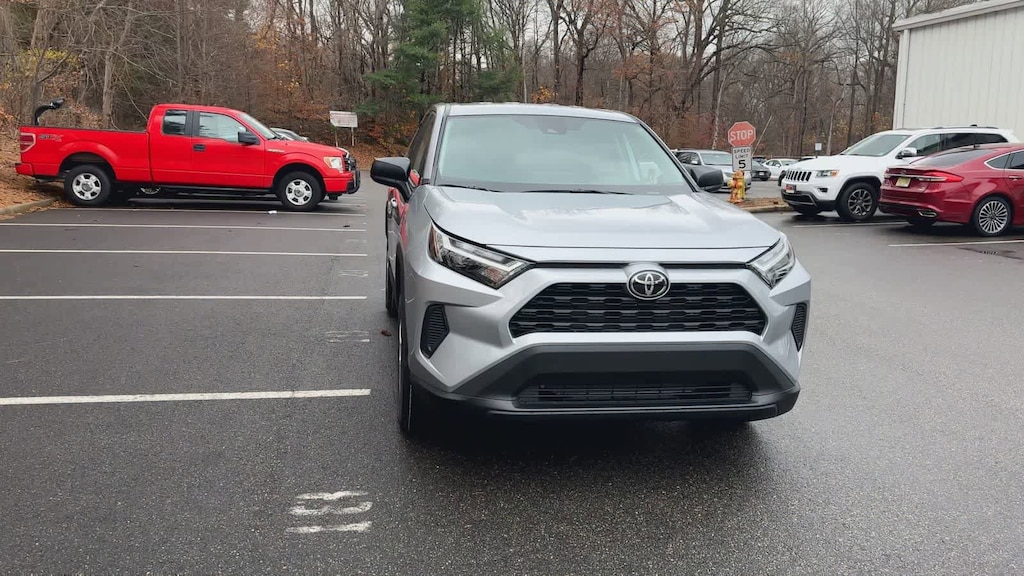 New 2025 Toyota RAV4 LE SUV