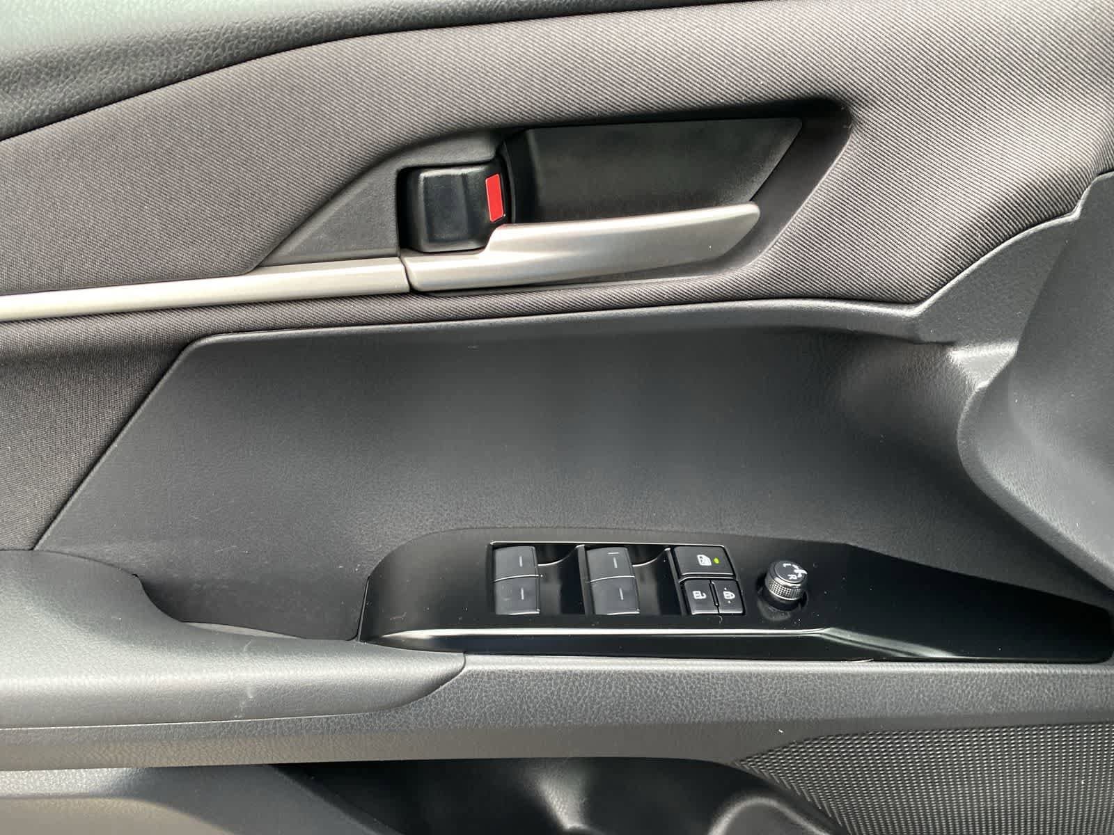 Thumbnail: 2025 Toyota Camry - 23