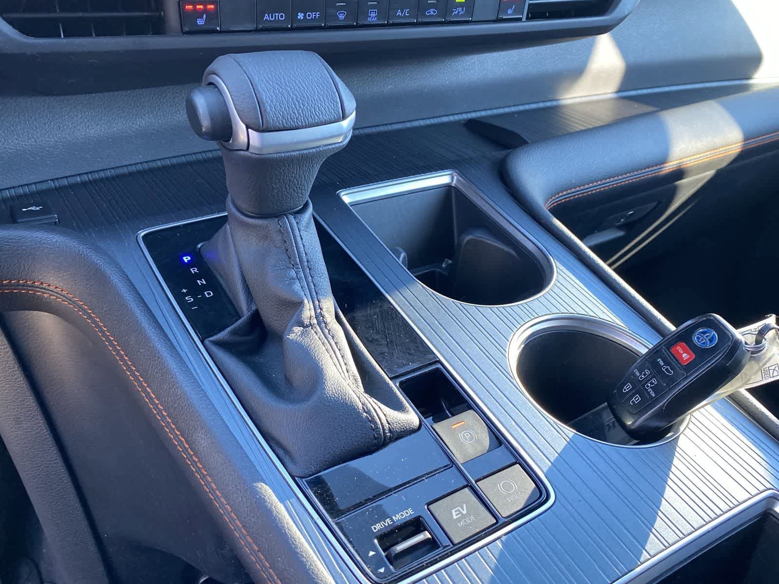 Thumbnail: 2023 Toyota Sienna - 33