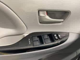 Thumbnail: 2013 Toyota Sienna - 16
