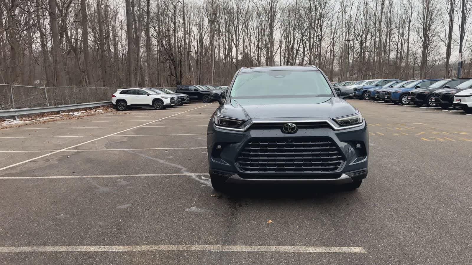 Thumbnail: 2026 Toyota Grand Highlander - 3