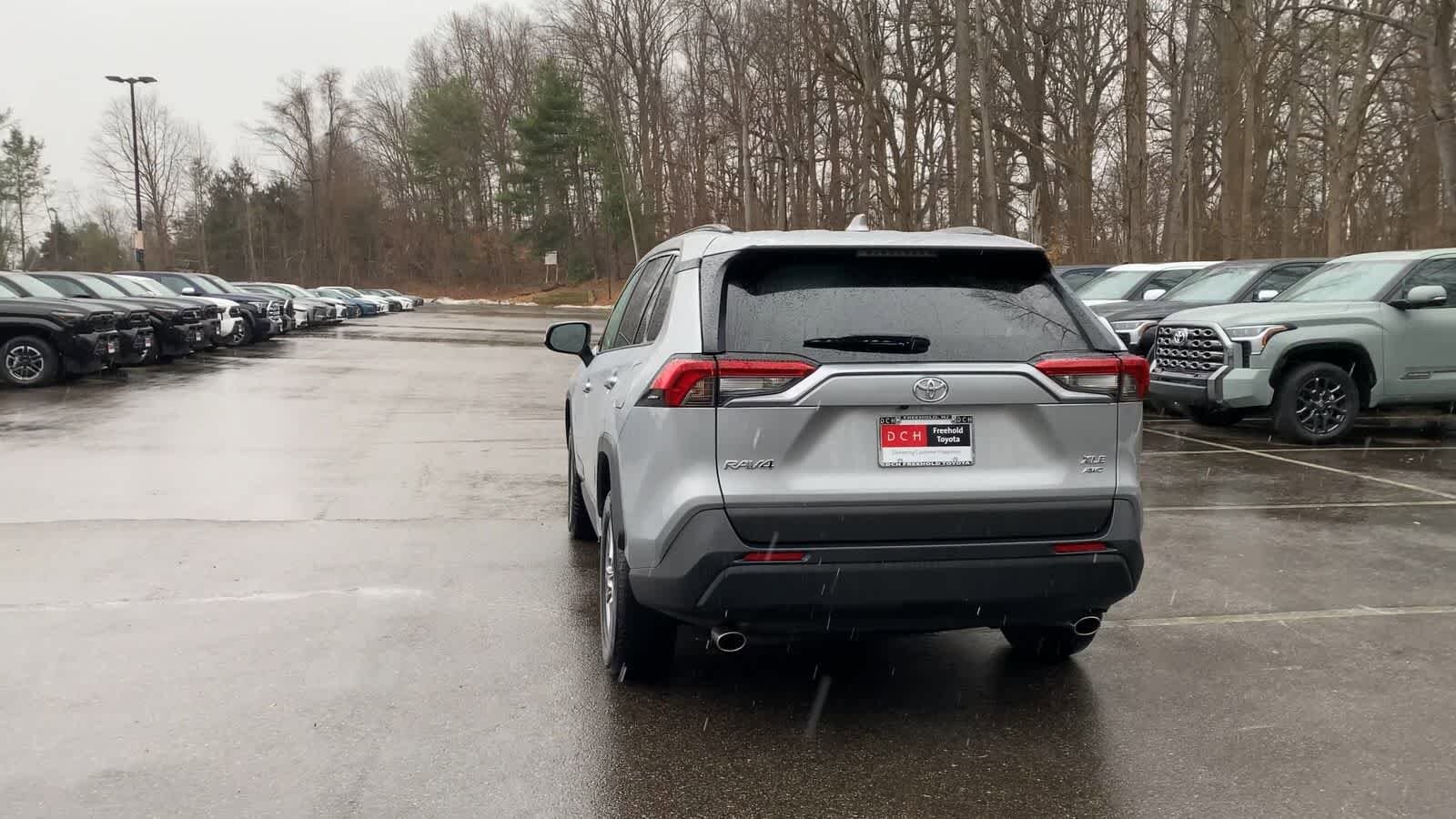 Thumbnail: 2025 Toyota RAV4 - 11