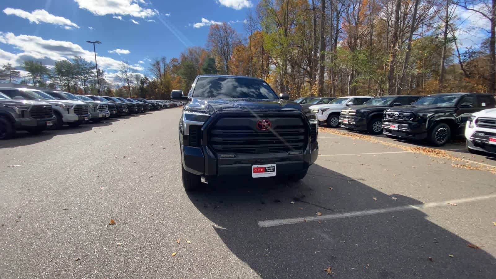 Thumbnail: 2022 Toyota Tundra - 9