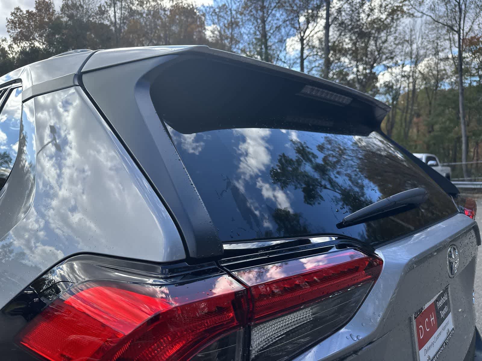 Thumbnail: 2025 Toyota RAV4 - 12