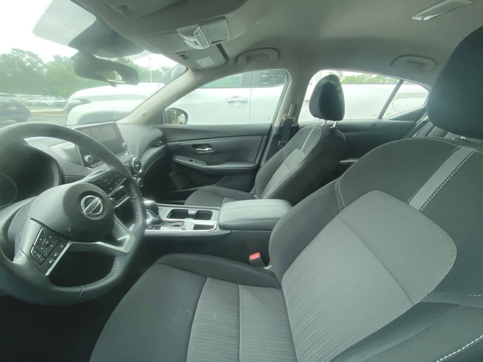 Thumbnail: 2022 Nissan Sentra - 9