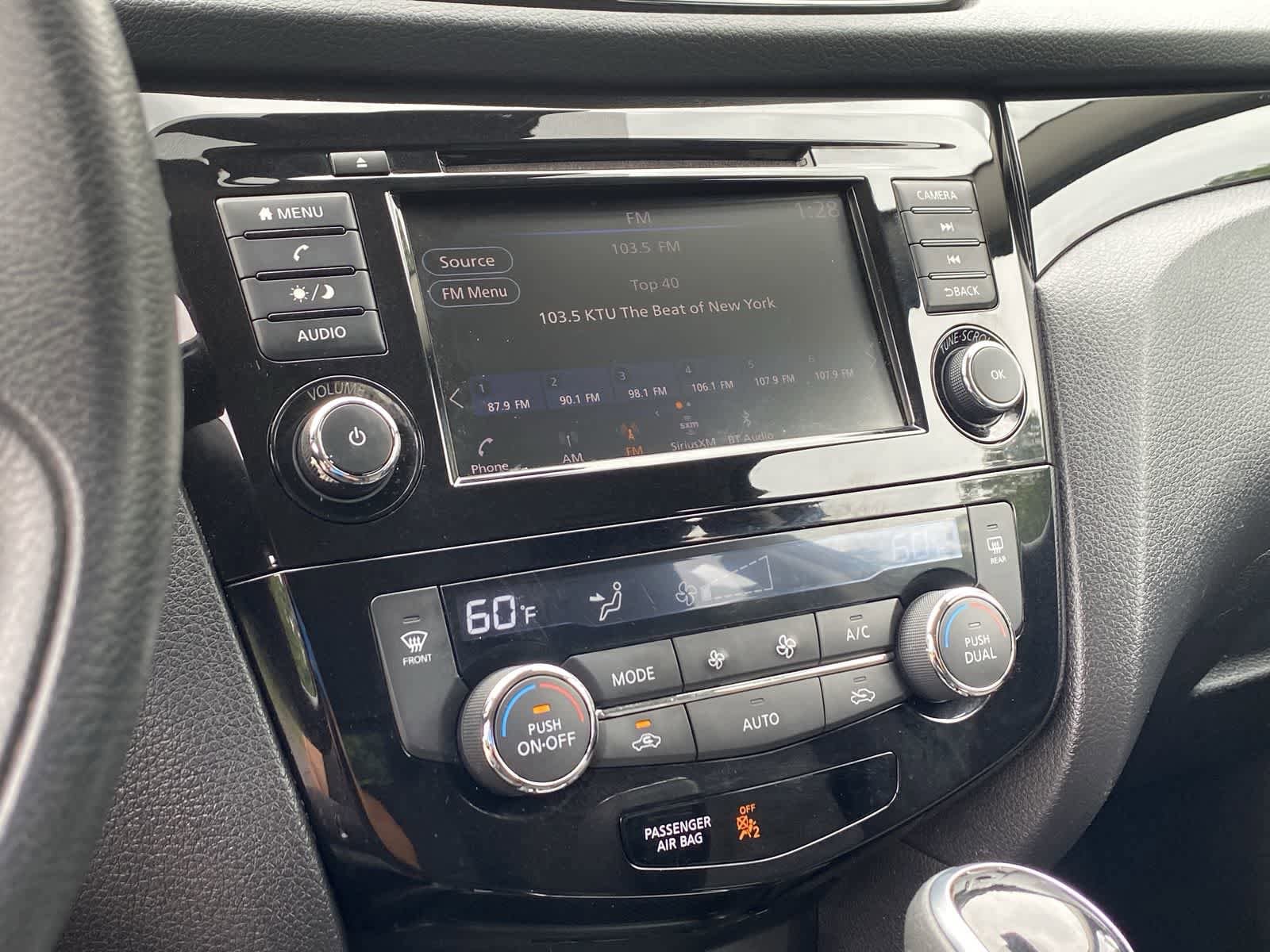 Thumbnail: 2019 Nissan Rogue Sport - 26