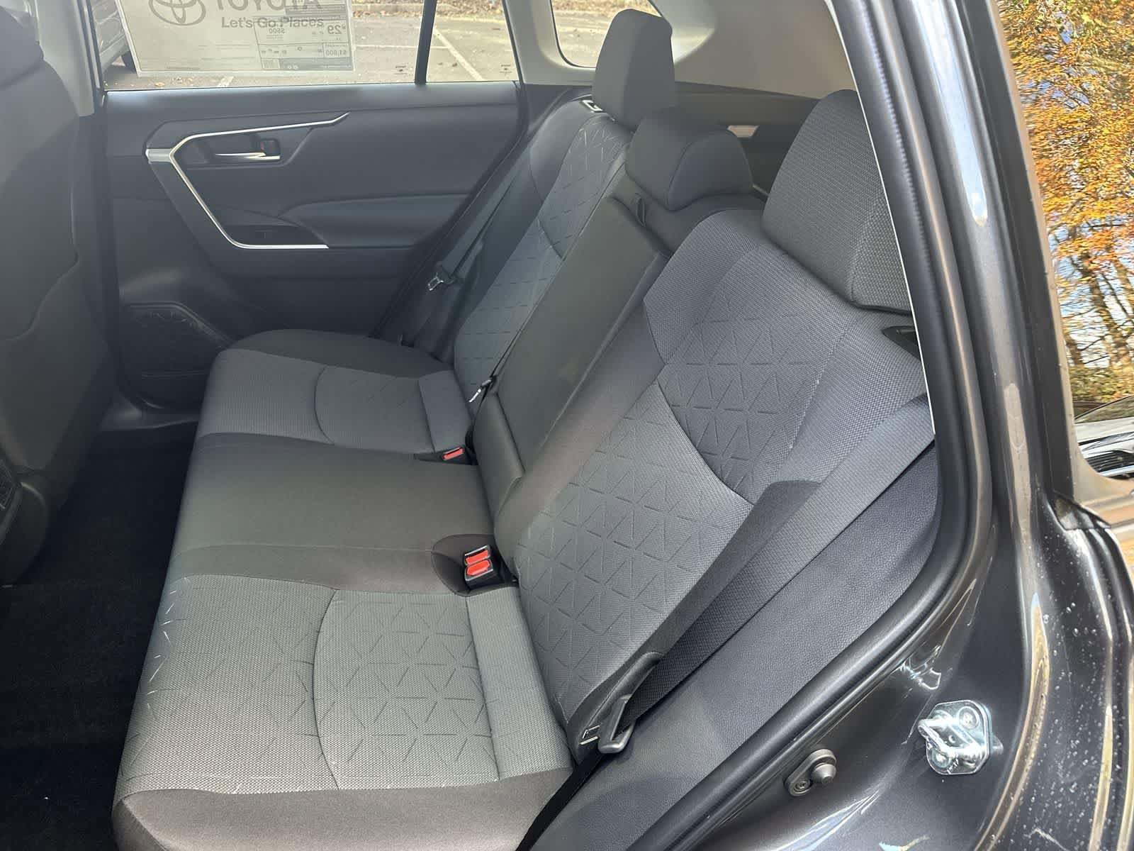 Thumbnail: 2025 Toyota RAV4 - 25