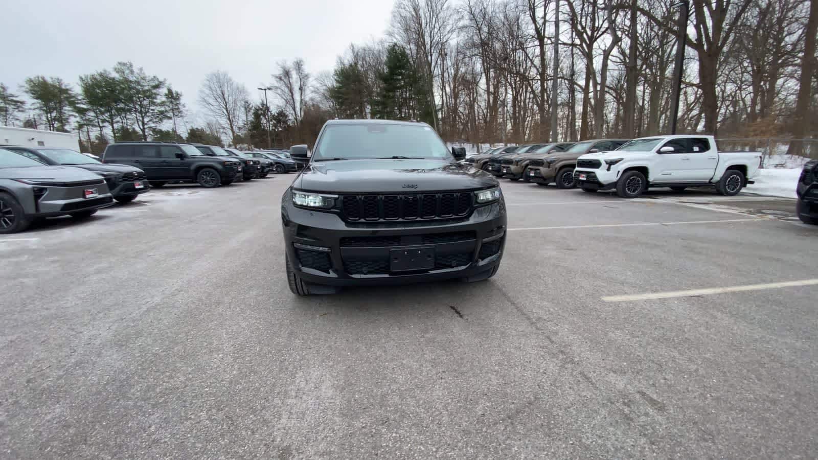 Thumbnail: 2022 Jeep Grand Cherokee - 6