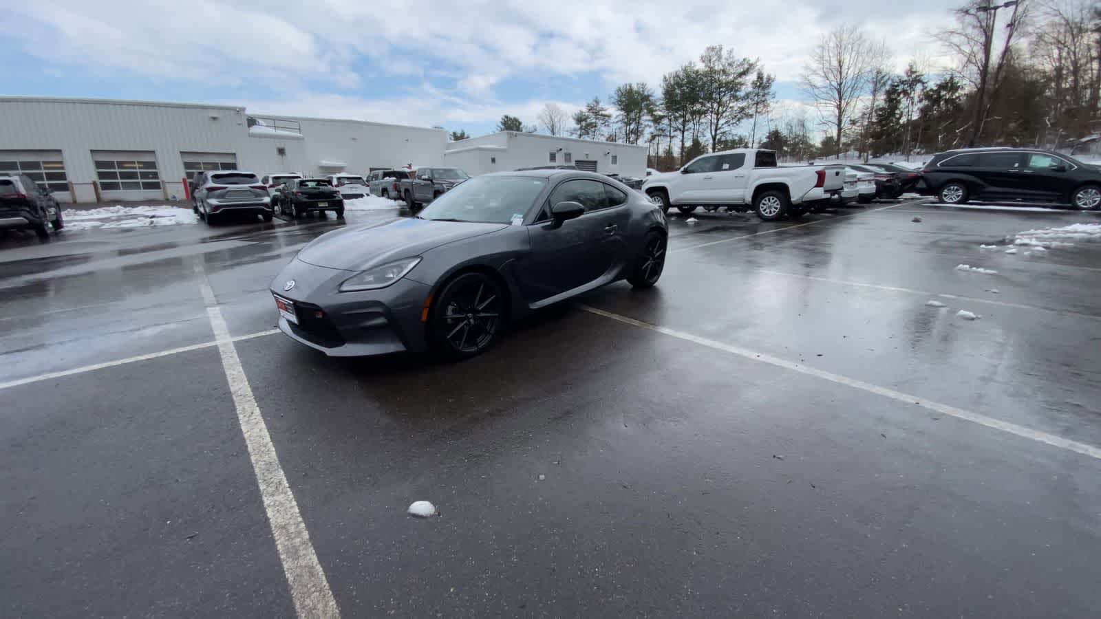 Thumbnail: 2023 Toyota GR86 - 7