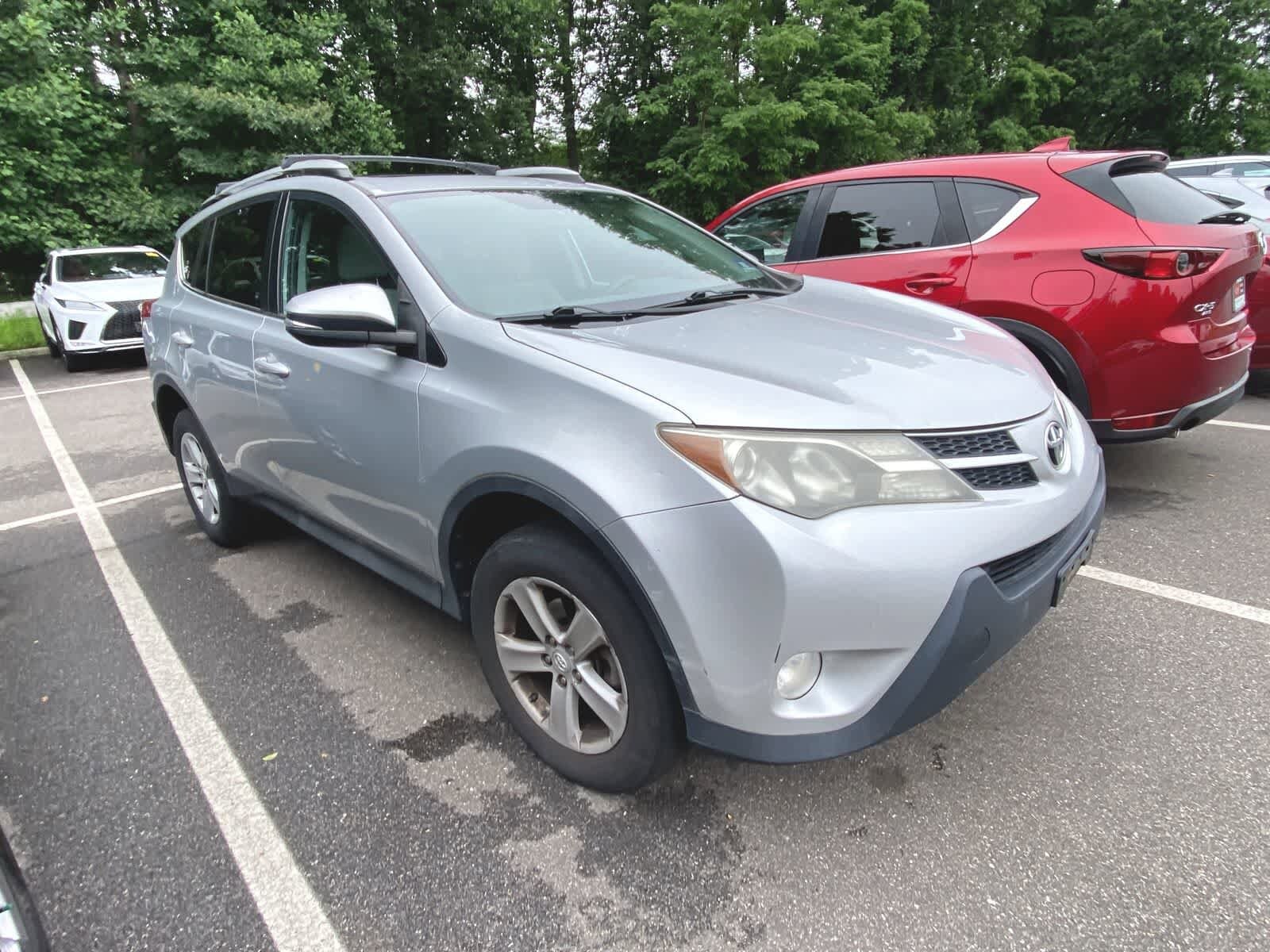 2013 Toyota RAV4 XLE 3